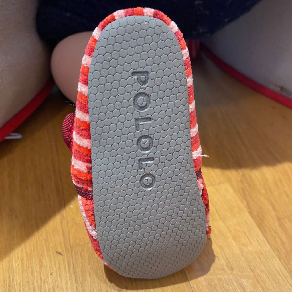 pololo-velcro-slippers-recy-tex-red-sole-foot-upright