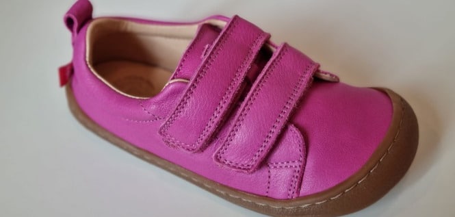 pololo-leder-barfuss-sneaker-pink-seitlich-665-317