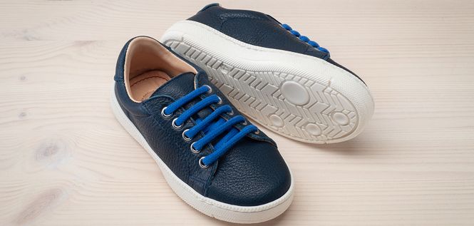 pololo-maxi-sneaker-leder-blau-seitlich-665-317